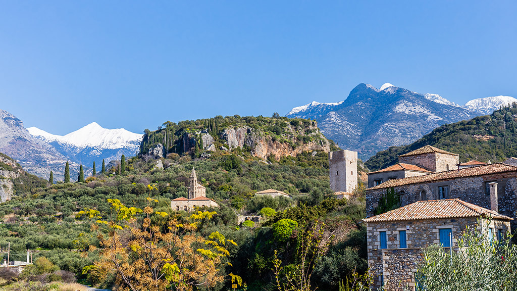 Fitnessurlaub in Griechenland - Fitnessreisen für Reiseathleten - Mani traditionelles Dorf