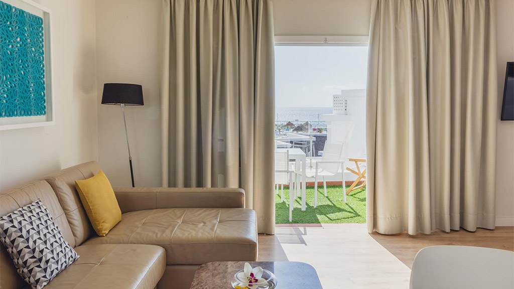 1-Zimmer Apartment mit Küche & Meerblick - Flamingo Beach Mate - Dein Hotel auf Teneriffa - Reiseathleten