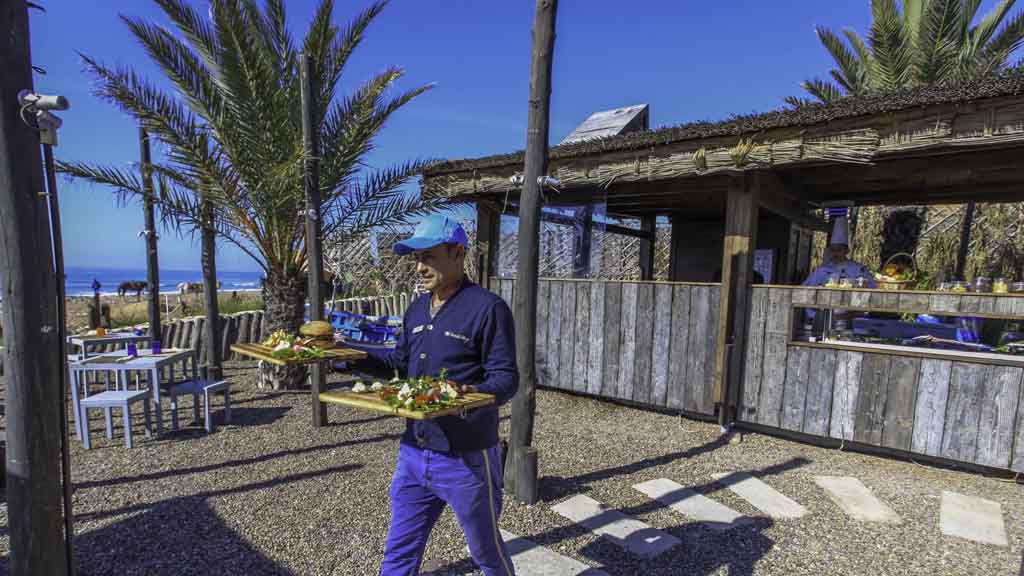 Chiringuito - Paradis Plage Surf Yoga & Spa Resort - Fitnessurlaub mit Reiseathleten - Marokko Plage