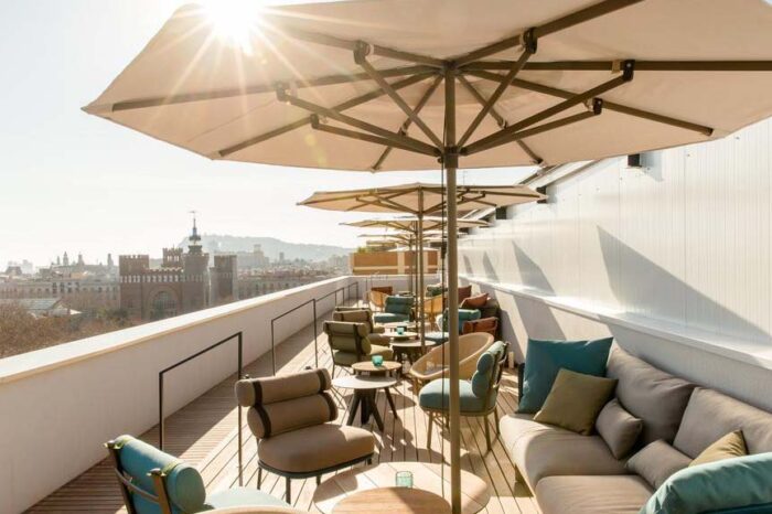 Barcelona Basis Fitness Urlaub: CrossFit Poblenou, Outdoor Fitness & Beach Bootcamps – Fitnessurlaub in Barcelona