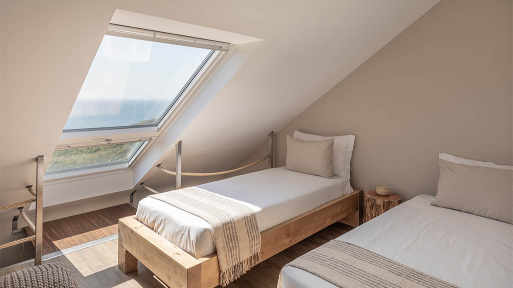 Ocean View Dorm - Mehrbettzimmer Surfcamp Ericeira - Fitnessurlaub für Reiseathleten