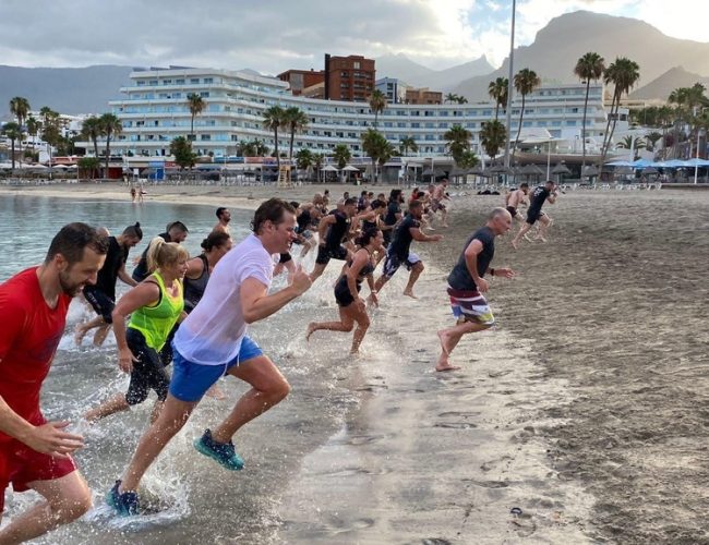 Bootcamp auf Teneriffa - Beach Workout - Reiseathleten