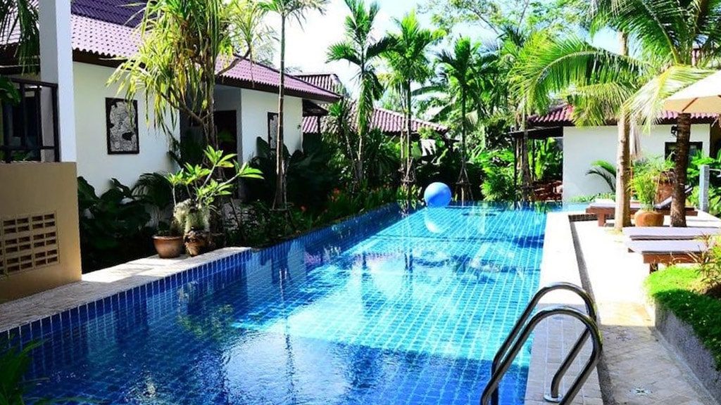Cocoville-Resort-Phuket-Titan-Fitness-Camp-Fitness-Vacation-Beach-Bootcamp-Pool-Fitness-Holidays-Thailand-Fitness-Travel-Phuket-for-Traveling-Athletes-TravelingTravelling Athletes