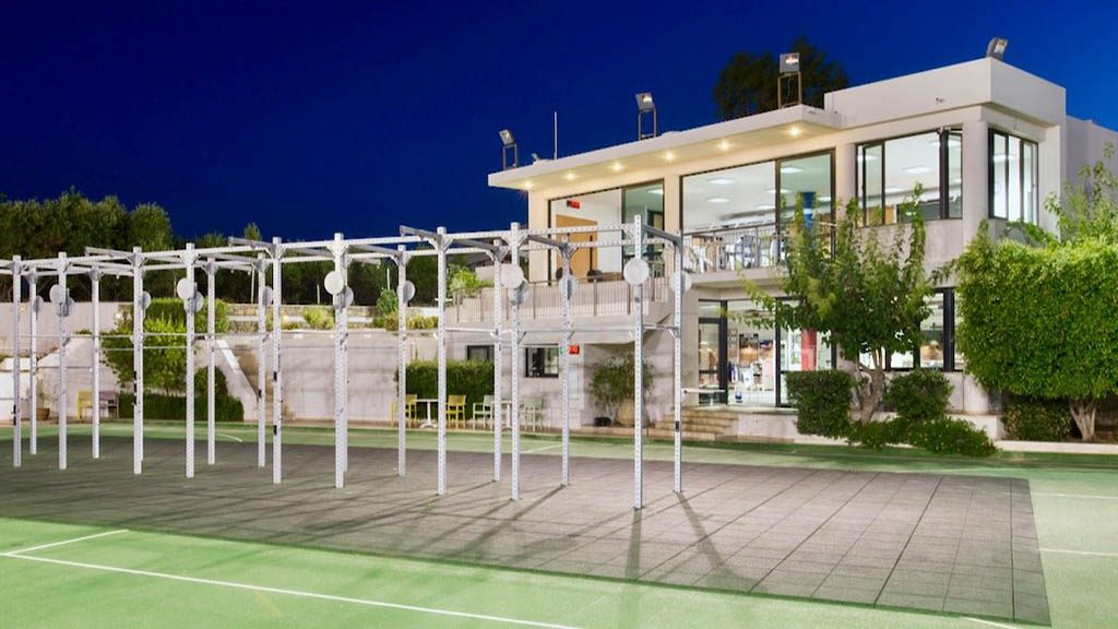 CrossFit Rethymno by night - Fitness vacation Crete - Fitness trip Greece - Fitness trip for Travelling Athletes