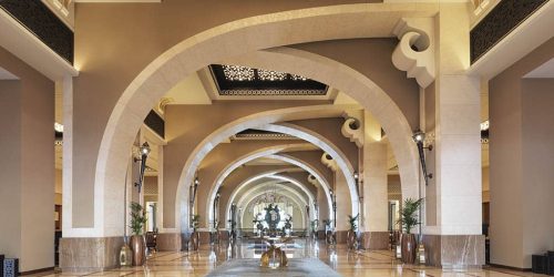 Fairmont The Palm_Dubai with Travelling Athletes _Lobby - Fitness Holiday Dubai - Fitness Holiday Dubai