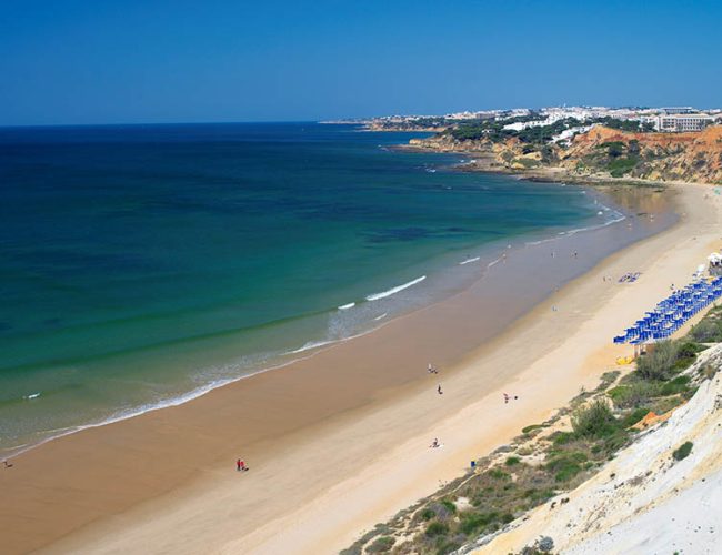 Falesia Beach Algarve Portugal - Pine Cliffs Resort - Fitnessurlaub Portugal für Reiseathleten