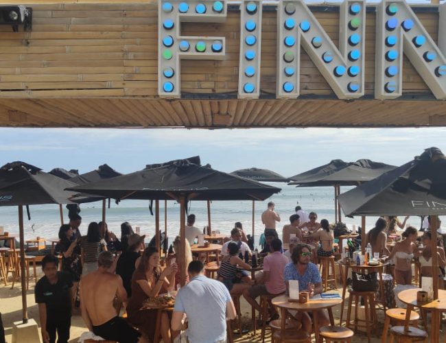 Finns Beachclub Bali - Fitness Vacation Bali - Fitness Travel for Travelling Athletes
