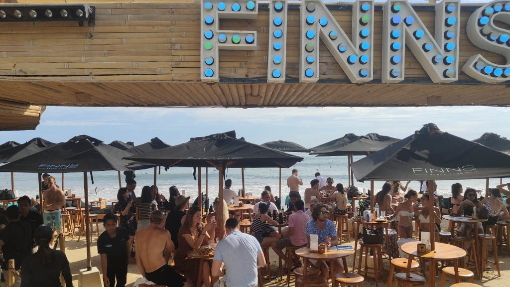 Finns Beachclub Bali - Fitness Vacation Bali - Fitness Travel for Travelling Athletes
