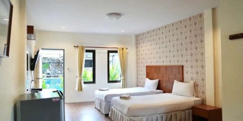 Bangtao-Muay-Thai-MMA-Fitness-Camp-in-Phuket-Trainiere-mit-den-Hickmann-Brothers-Meer-Lagune-meet-the-team-Community-Camp-Unterkunft-Zimmer-Studio-Apartment-Training-George-Hickmann-Fitnessurlaub-Phuket-Thailand-Fitness-Holidays-Phuket-Thailand-Fitness-Vacation-Phuket-Thailand-Fitnessurlaub-fuer-Reiseathleten