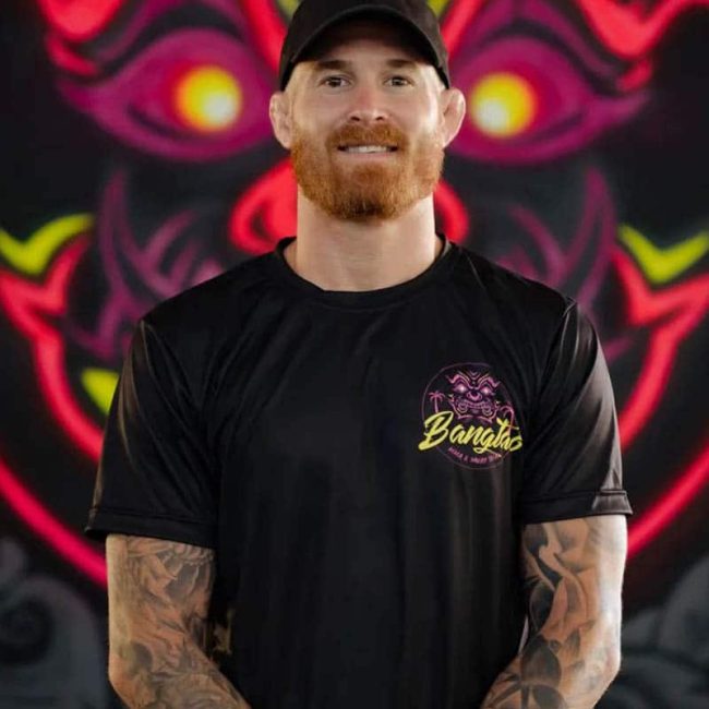 Traumhaftes-Saii-Laguna-Resort-meets-Bangtao-Muay-Thai-MMA-Fitness-Camp-in-Phuket-Trainiere-mit-den-Hickmann-Brothers-Meer-Lagune-Pads-Training-meet-the-team-Frank-Hickmann-Fitnessurlaub-Phuket-Thailand-Fitness-Holidays-Phuket-Thailand-Fitness-Vacation-Phuket-Thailand-Fitnessurlaub-fuer-Reiseathleten