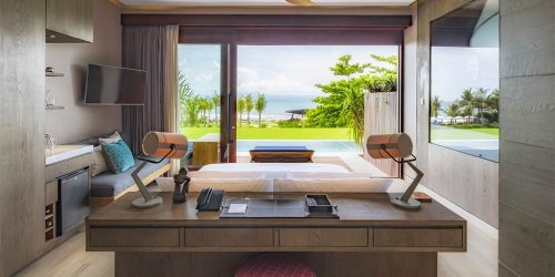 Beachfront Pool Suite - Fitness Vacation Bali - Komune Resort &amp; Beach Club Bali - Fitness Travelling Athletes for Travelling Athletes