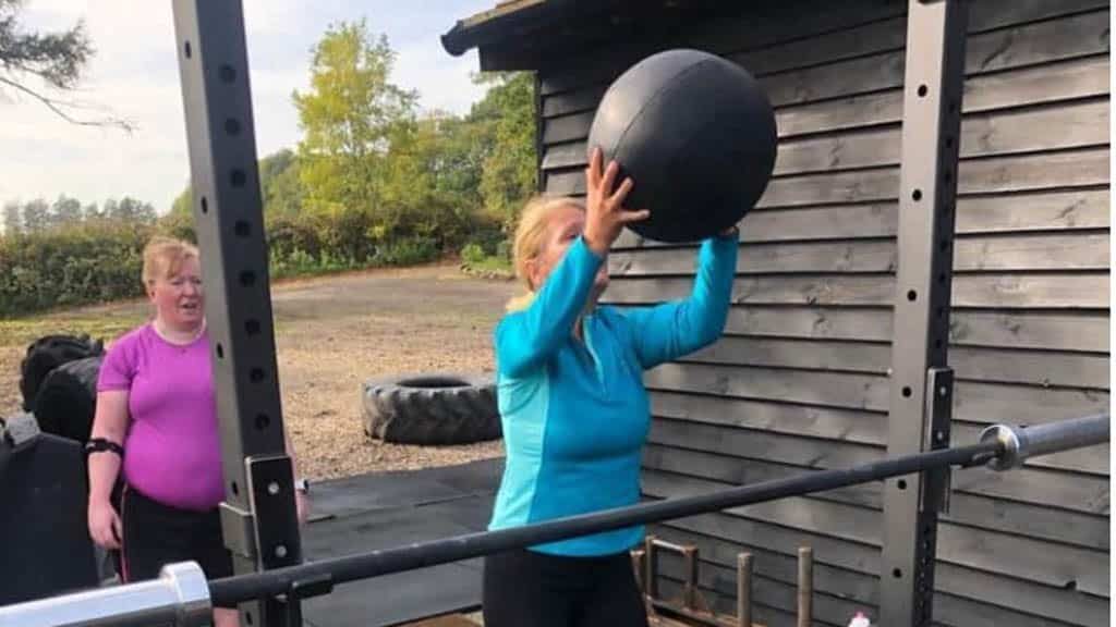 Fitness-vacation-England-Fitness-Holiday-in-the-UK-GI-Jane-UK-Fitness-travel-with-travel-athletes-Actionshot-Workouts-Fitness-travel-England-Travelling Athletes
