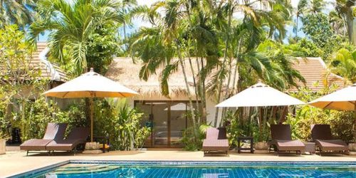 Fitness-Holiday-England-Fitness-Holiday-in-the-UK-GI-Jane-UK-Fitness-Travel-with-Travelathletes-Location-Outdoor-Pool-Fitness-Travel-England-Travelling Athletes