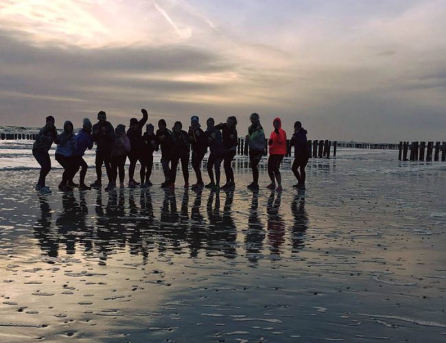Beach hike - Fitness vacation Holland - Fitness trips with mimind and Travelling Athletes - Fitness trips for Travelling Athletes