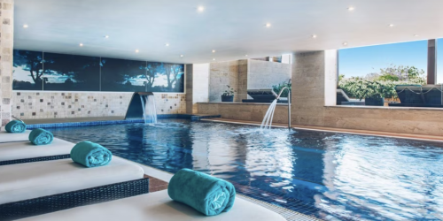Fitnessurlaub-Mallorca-Iberostar-Selection-Jardin-del-Sol-Suites-Indoor-Pool-Fitnessurlaub-Reiseathleten.png