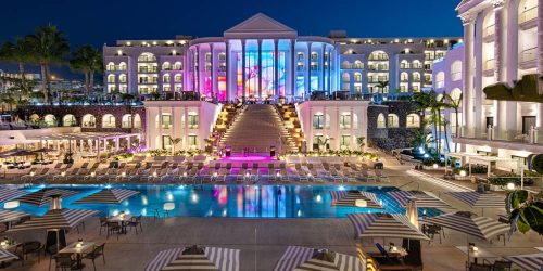 Fitnessurlaub-auf-Teneriffa-AnnaMakesButter Retreat-Aerial-at-night-Princess-Inspire-Tenerife-Fitnessurlaub-fuer-Reiseathleten