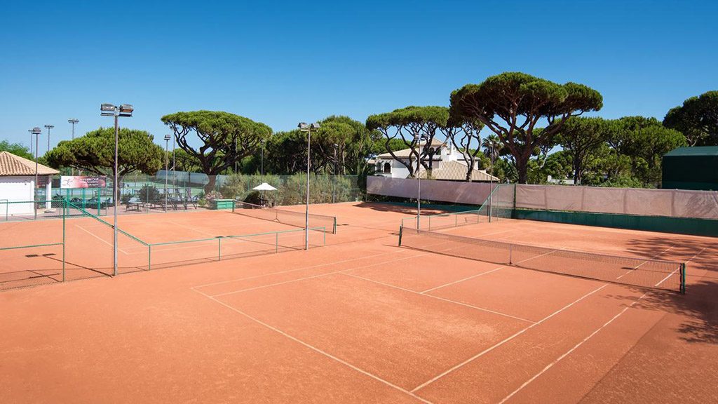 Fitnessurlaub für Reiseathleten - Tennis im Pine Cliffs Resort - Fitnessreisen für Reiseathleten