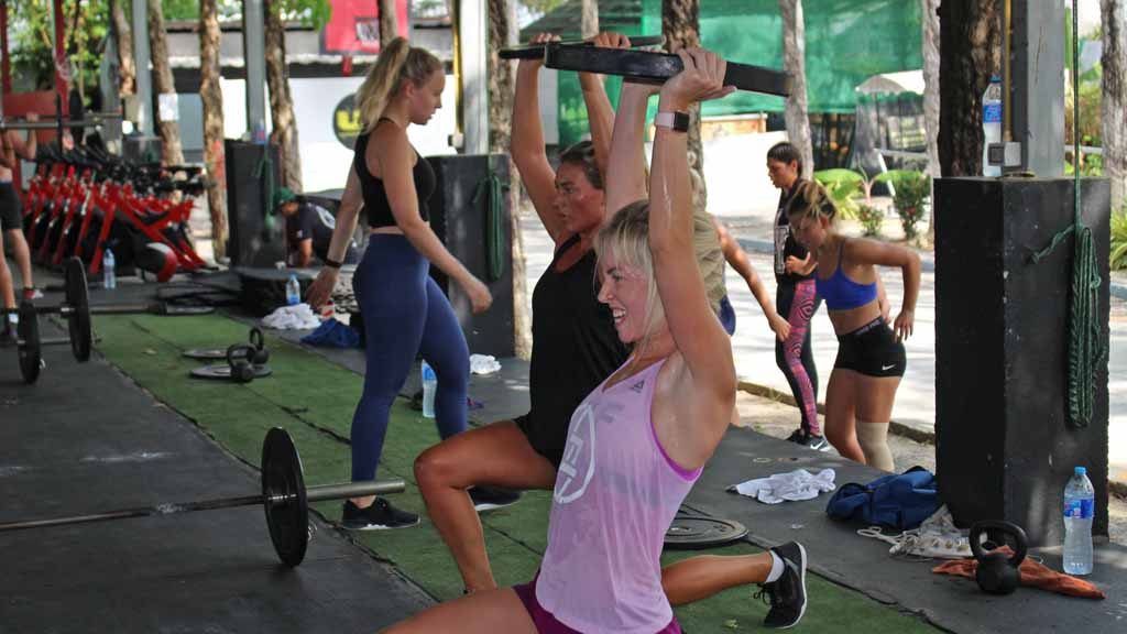 Fitness Vacation-Titan-Fitness-Camp-in-Chalong-Weightlifting-Crossstraining-HIIT-Fitness-Course-Workout-Group-Classes-Fitness-Vacation-Phuket-Thailand-Fitness-Holiday-TravellingTravelling Athletes