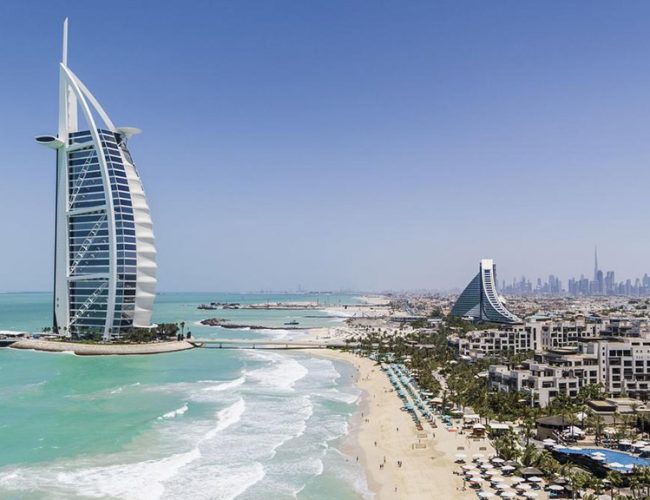 Jumeirah Beach Hotel &amp; Burj Al Arab - Luxury Bootcamp Dubai - Fitness Travel for Travelling Athletes