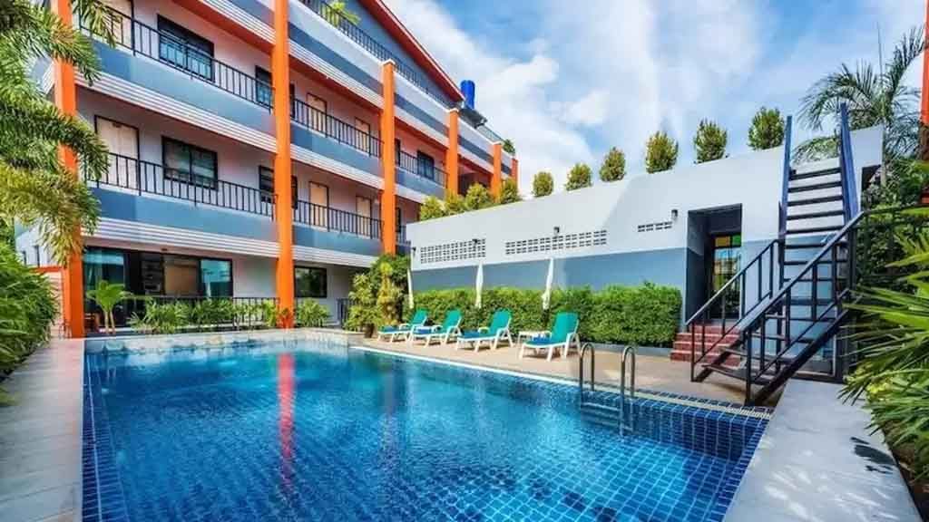 Little-Hill-Phuket-Resort-Accommodation-Superior-Room-Titan-Fitness-Camp- Phuket-Fitness-Vacation-Thailand-Fitness-Holiday-TravelingTravelling Athletes