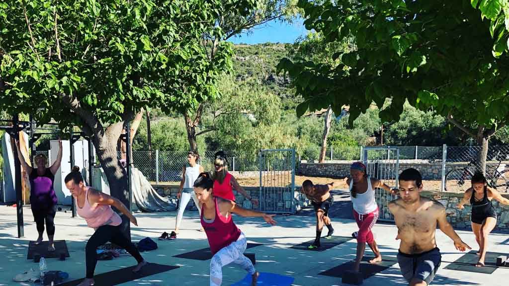 Fitness-Unboxed-im-Melitsina-Village-Hotel-Kardamili-Yoga-Fitnessurlaub-Griechenland-Fitness-Holiday-Greece-Fitnessurlaub-fuer-Reiseathleten
