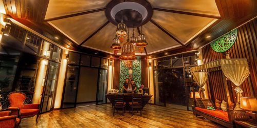 Exklusives Hotel & All-Inklusive Programm von PhuketFit–Navatara Phuket Resort-Lobby-Fitness Holiday Thailand-Fitnessreisen für Reiseathleten