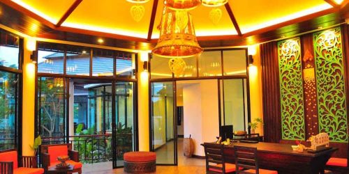 Exklusives Hotel & All-Inklusive Programm von PhuketFit–Navatara Phuket Resort-Lobby-Aufenthaltsraum-Fitness Holiday Thailand-Fitnessreisen für Reiseathleten