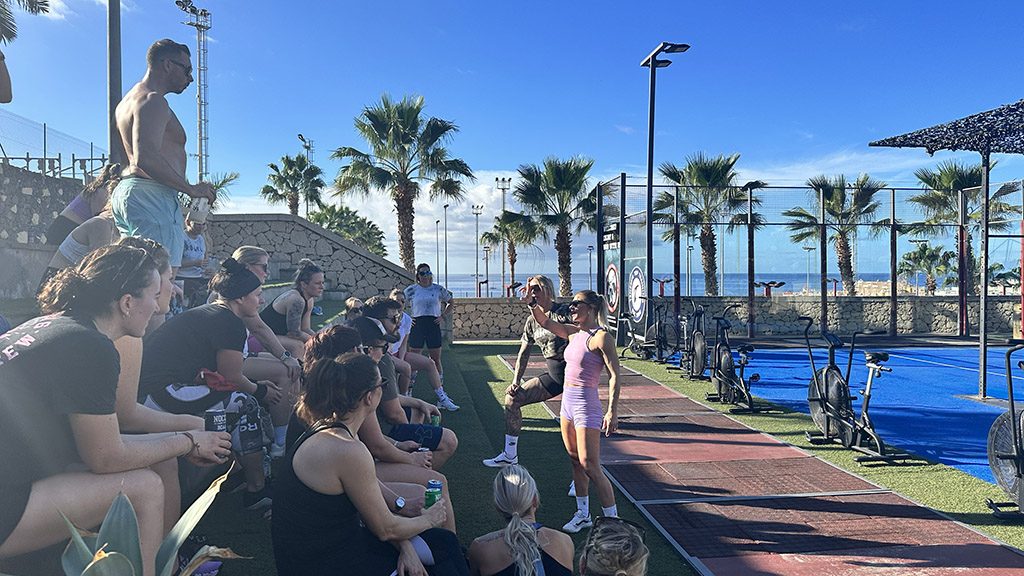 Official-Training-Camp-auf-Teneriffa-Training-und-Coaching-mit-Hyrox-Weltmeister-Martin-Michelius-und-top-athlet-max-löw-T3-Survive-top-training-fitness-holidays-tenerife-Fitnessurlaub-Spanien-Reiseathleten