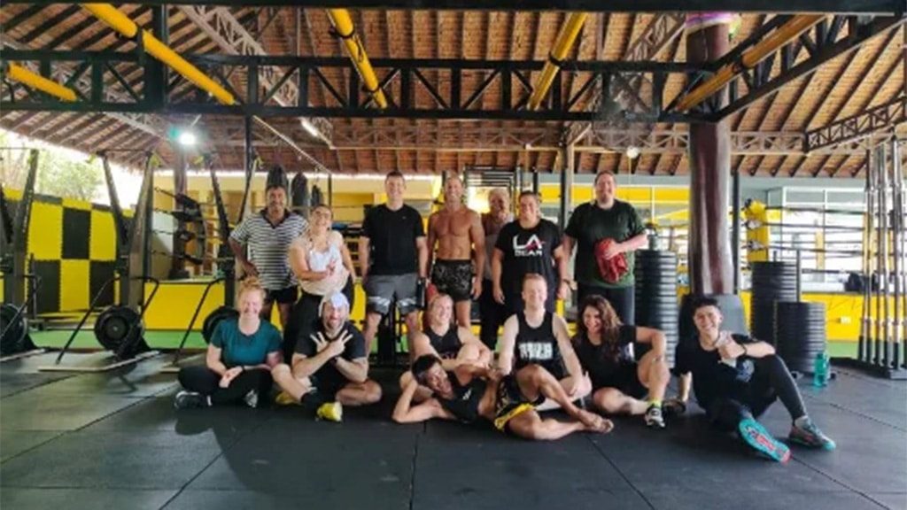 PhuketFit-Fitnessurlaub-Crossttraining-HIIT-workouts-Gruppenkurse-Community-Fitness-Holidays-Phuket-Thailand-Fitness-Vacation-Phuket-Thailand-Reiseathleten