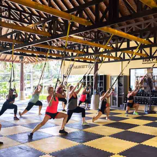 PhuketFit-Gruppenkurse-Ganzkörpertraining-TRX-Bodyweight Training-Fitness-Fitnessurlaub Phuket-Fitness Holiday Thailand-Fitnessurlaub fuer Reiseathleten