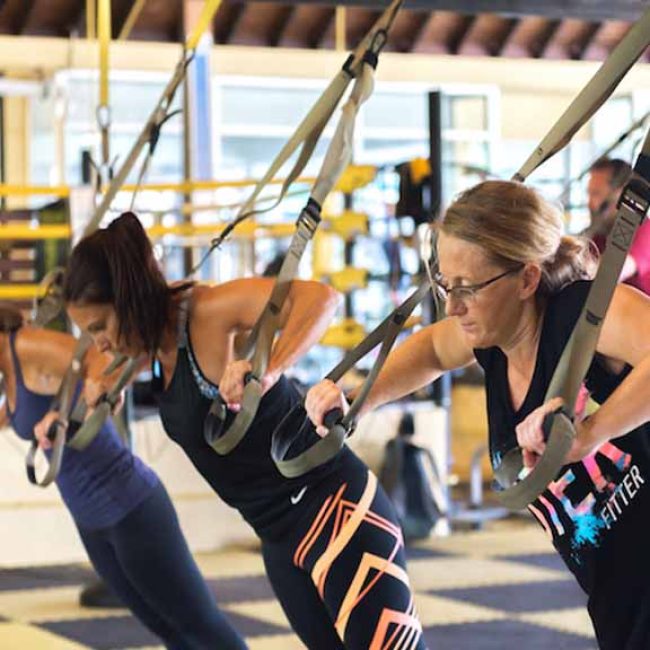 PhuketFit-Fitness-Camp-TRX-Full-Body-Workout-Gruppenkurs-HIIT-PhuketFit-Fitness-Holiday-Phuket-Fitnessurlaub-Thailand-Reiseathleten