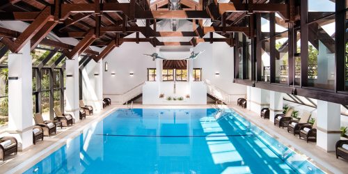 Pine Cliffs Goes Active Retreat Indoor Swimming Pool - Fitnessreisen für Reiseathleten
