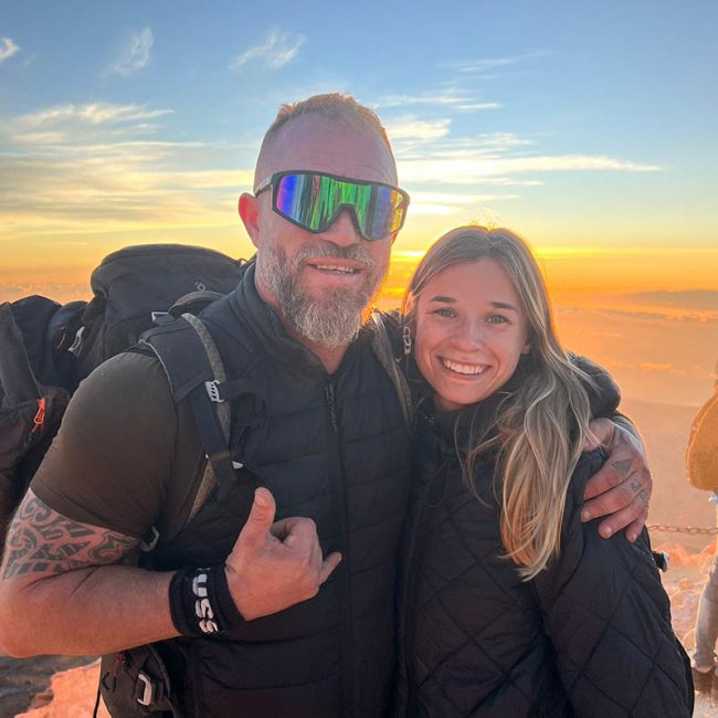 Volcano Hike Tenerife - Teide - Travelling Athletes HYROX Camp 2024 - Training & Holiday with HYROX Professionals - Fitness Holidays in Tenerife , Spain - Fitness Vacation Tenerife - Fitness Vacation Tenerife - Fitness Vacation for Travelling Athletes