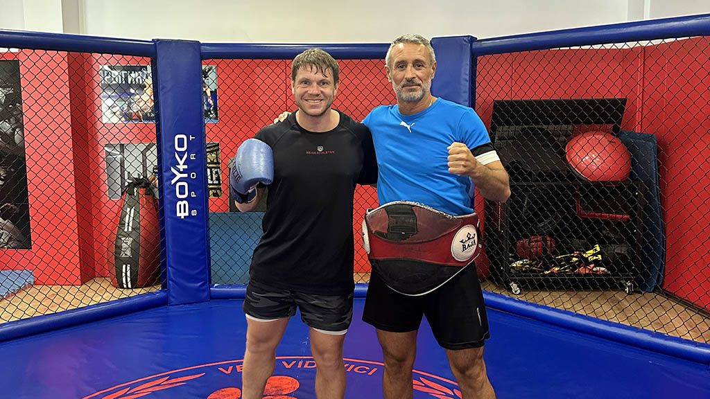 ALL-INCL,-Beach-Workouts-&-Co.-Red-Gym-Muay-Thai-and-Kickboxing-with-Christian-Fabiano-Fitness-vacation-on-Tenerife (Spain)