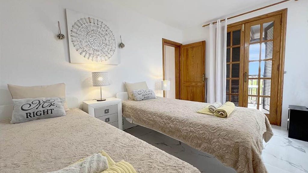 Travelling Athletes -Villa-Double Room- Travelling Athletes -Travel-Tenerife-Fitness-Holidays-Tenerife-Fitness-Holidays-Tenerife-Fitness-Holidays-Spain- Travelling Athletes