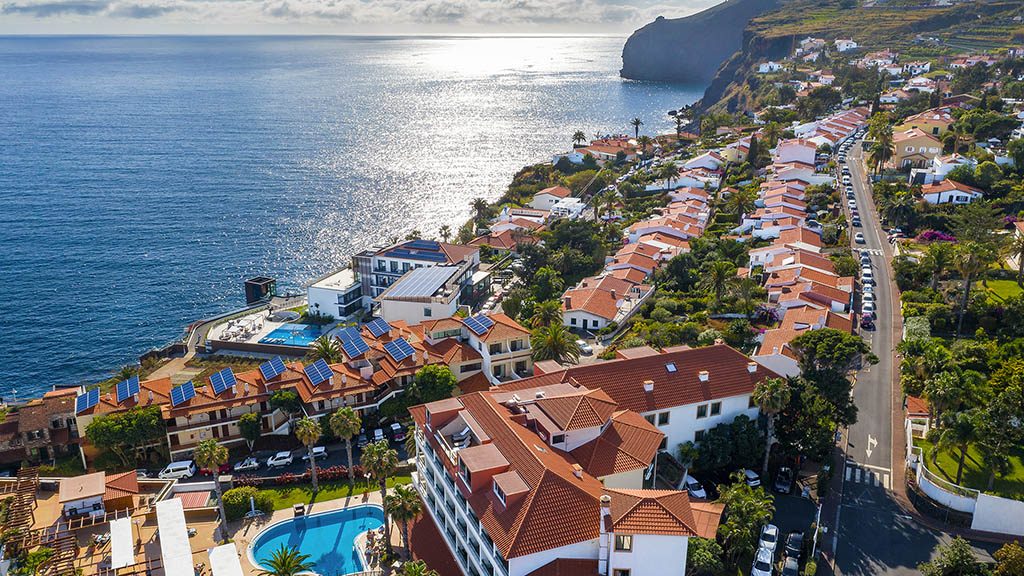 Fitnessurlaub-Sentido-Galoresort-Fitness-Relax-Aktiv-Urlaub-in-Madeira-Fitness-Holiday-Sentido-Drone-landscape-Sentido-Sport-und-Wellness-Reiseathleten-Madeira