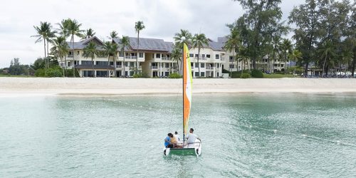 Traumhaftes-Saii-Laguna-Resort-meets-Bangtao-Muay-Thai-MMA-Fitness-Camp-in-Phuket-Trainiere-mit-den-Hickmann-Brothers-Meer-Lagune-Segeln-Sailing-Fitnessurlaub-Phuket-Thailand-Fitness-Holidays-Phuket-Thailand-Fitness-Vacation-Phuket-Thailand-Fitnessurlaub-fuer-Reiseathleten