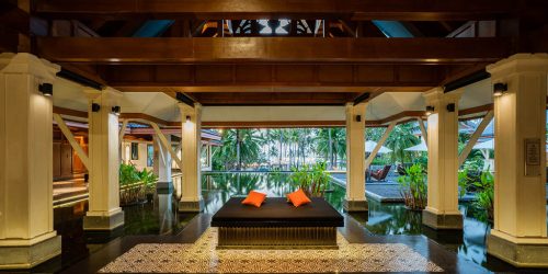 Traumhaftes-Saii-Laguna-Resort-meets-Bangtao-Muay-Thai-MMA-Fitness-Camp-in-Phuket-Trainiere-mit-den-Hickmann-Brothers-Rezeption-Resort-Fitnessurlaub-Phuket-Thailand-Fitness-Holidays-Phuket-Thailand-Fitness-Vacation-Phuket-Thailand-Fitnessurlaub-fuer-Reiseathleten