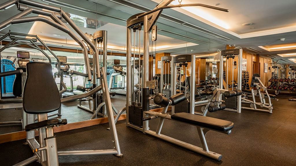 Traumhaftes-Saii-Laguna-Resort-meets-Bangtao-Muay-Thai-MMA-Fitness-Camp-in-Phuket-Trainiere-mit-den-Hickmann-Brothers-Fitnessstudio-Fitnessurlaub-Phuket-Thailand-Fitness-Holidays-Phuket-Thailand-Fitness-Vacation-Phuket-Thailand-Fitnessurlaub-fuer-Reiseathleten