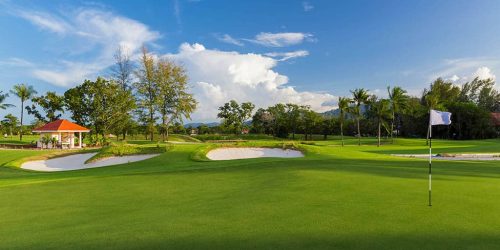 Traumhaftes-Saii-Laguna-Resort-meets-Bangtao-Muay-Thai-MMA-Fitness-Camp-in-Phuket-Trainiere-mit-den-Hickmann-Brothers-Golfplatz-Golf-Resort-Fitnessurlaub-Phuket-Thailand-Fitness-Holidays-Phuket-Thailand-Fitness-Vacation-Phuket-Thailand-Fitnessurlaub-fuer-Reiseathleten