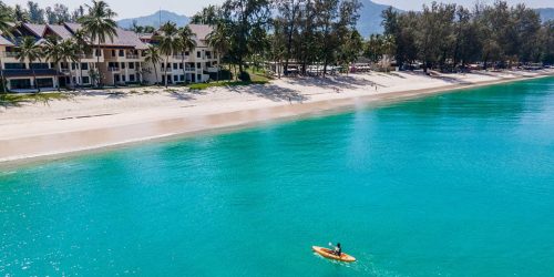 Traumhaftes-Saii-Laguna-Resort-meets-Bangtao-Muay-Thai-MMA-Fitness-Camp-in-Phuket-Trainiere-mit-den-Hickmann-Brothers-Kanu-Resort-Fitnessurlaub-Phuket-Thailand-Fitness-Holidays-Phuket-Thailand-Fitness-Vacation-Phuket-Thailand-Fitnessurlaub-fuer-Reiseathleten