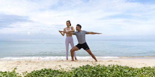 Traumhaftes-Saii-Laguna-Resort-meets-Bangtao-Muay-Thai-MMA-Fitness-Camp-in-Phuket-Trainiere-mit-den-Hickmann-Brothers-Yoga-am-Strand-Fitnessurlaub-Phuket-Thailand-Fitness-Holidays-Phuket-Thailand-Fitness-Vacation-Phuket-Thailand-Fitnessurlaub-fuer-Reiseathleten