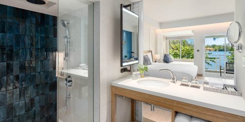 Traumhaftes-Saii-Laguna-Resort-meets-Bangtao-Muay-Thai-MMA-Fitness-Camp-in-Phuket-Trainiere-mit-den-Hickmann-Brothers-View-Zimmer-Fitnessurlaub-Phuket-Thailand-Fitness-Holidays-Phuket-Thailand-Fitness-Vacation-Phuket-Thailand-Fitnessurlaub-fuer-Reiseathleten