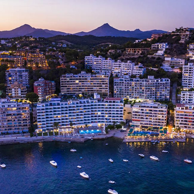 Strand von Santa Ponsa, Mallorca - Fitnessurlaub auf Mallorca - Fitnessurlaub für Reiseathleten