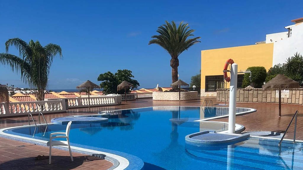 Steve Coster Fitness Holistic Fitness Holiday on the Costa Adeje Bootcamp Private Apartment Pool Las Brisas Fitness Holiday Tenerife