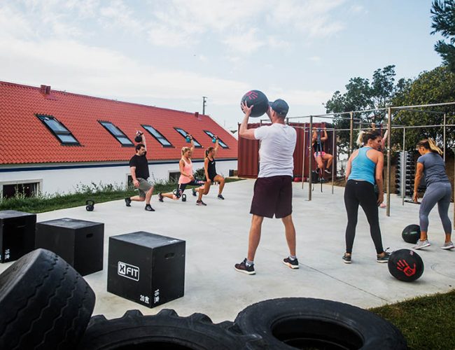 Outdoor Fitness im Lapoint Surfcamp - Surfen, Fitness und Yoga in Portugal - Surfcamp in Ericeira, Fitnessreise Portugal - Fitnessurlaub für Reiseathleten