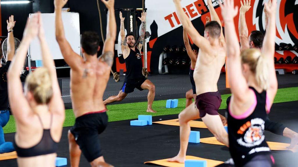 Tiger-Muay-Thai-Fitness-Camp-Muay-Thai-Crosstraining-Beachworkout-Yoga-Group-Course-Fitness-Holidays-Thailand-Fitness-Holidays-Phuket-Fitness-Holiday-for-Traveling-Athletes-Fitnessurlaub-fuer-TravellingTravelling Athletes