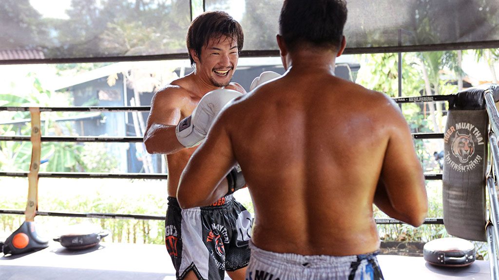 Tiger-Muay-Thai-Fitness-Camp-and-Cocoville-Resort-Phuket-Pads-Training-Muay-Thai-Training-Group-Class-Coaching-Fitness-Holidays-Thailand-Fitness-Holidays-Phuket-Fitness-Holiday-for-Traveling-Athletes-Fitness-Holiday-for-TravelingTravelling Athletes