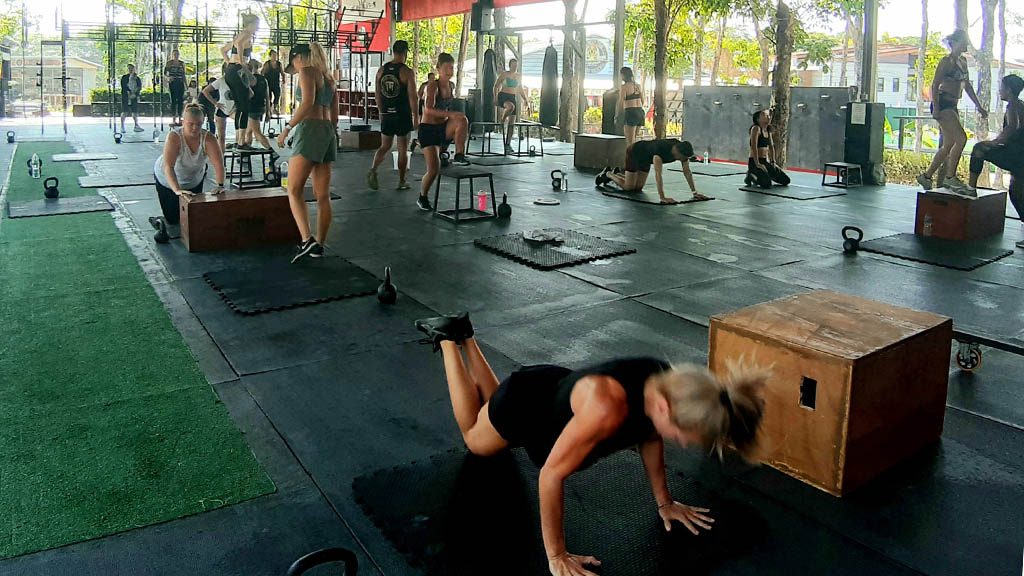 fitness-yoga-&-relaxation-in-Phuket-titan-fitness-camp-complete-package-outdoor-training-area-group-classes-HIIT-crosstraining-workout-fitness-course-fitness-holidays-thailand-fitness-vacation-Phuket-TravelingTravelling Athletes