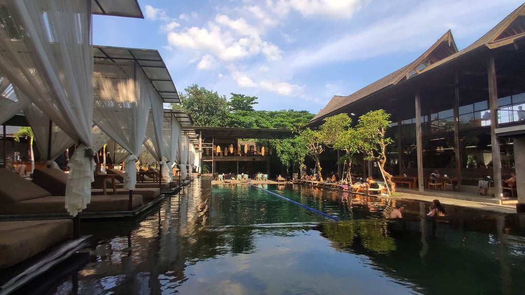 Titi Batu Club Ubud Bali - Fitness vacation Bali - Fitness trips for Travelling Athletes